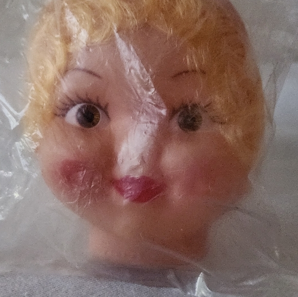 Vtg Blonde Curly Hair Doll Face In Sealed Package Hong Kong Flat Back Doll Face - Picture 4 of 12